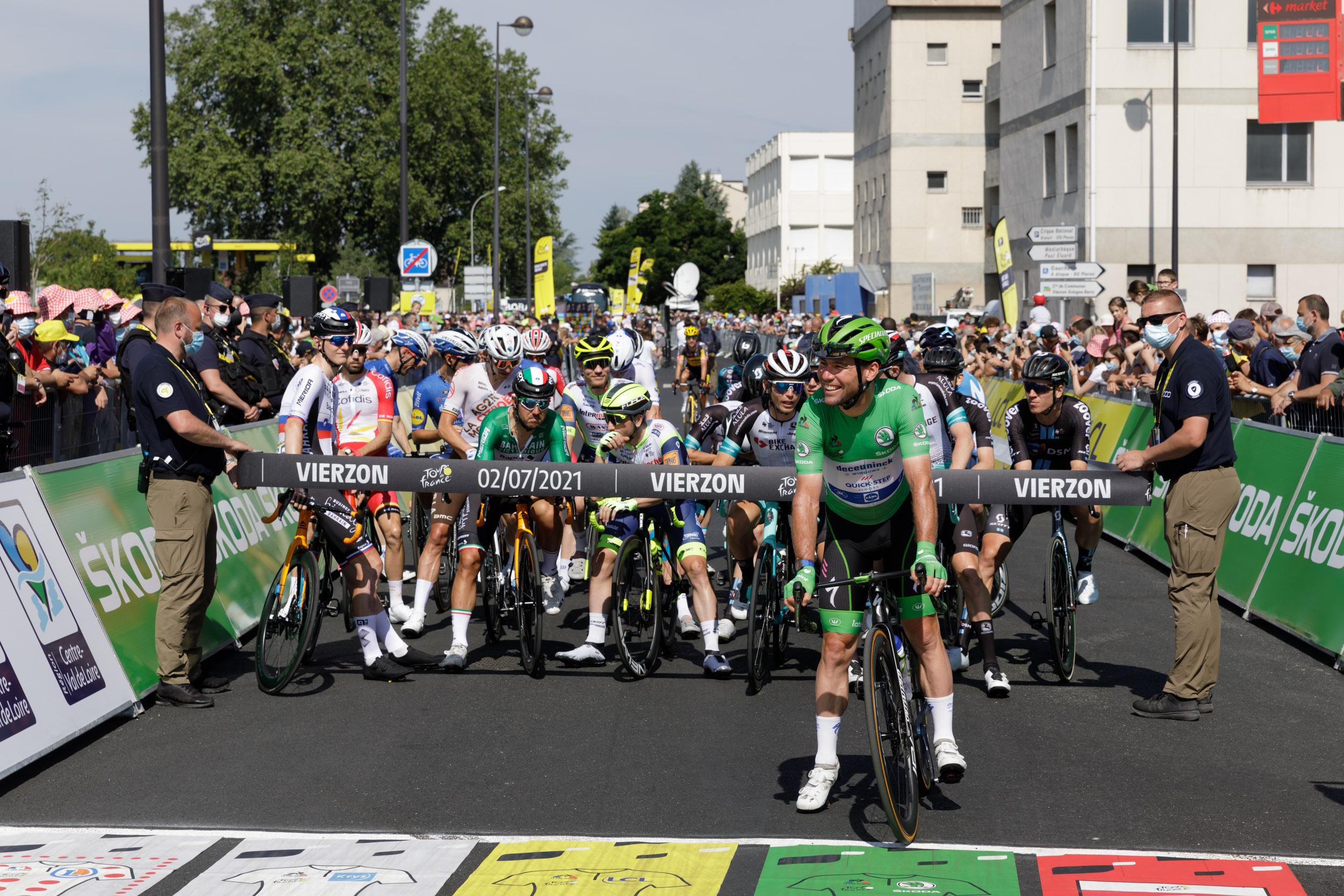 Mark Cavednish in the Maillot Vert at the start of the 7th stage of the Tour de France in Vierzon, France.
