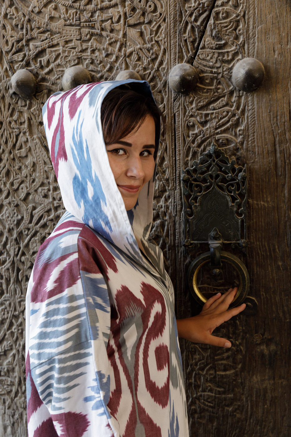 woman in traditional dress in Uzbekistan