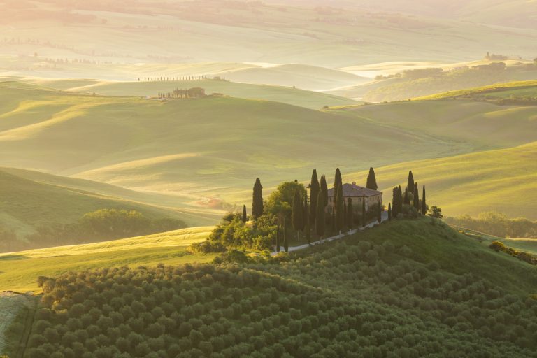 Il Belvedere farmhouse in Tuscany, Italy. 7 stunning places to photograph in Tuscany.