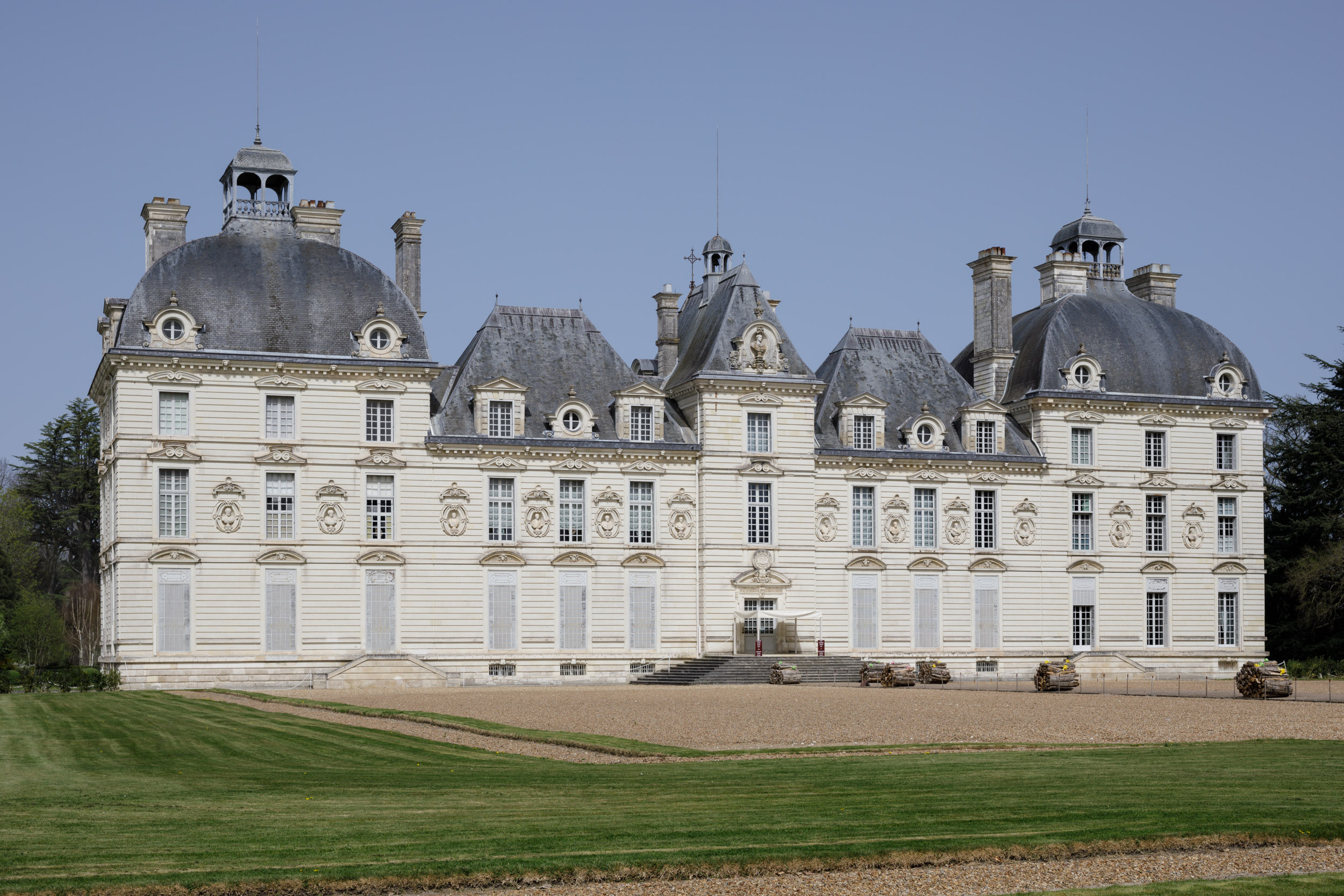 The Chateau de Cheverny in the Loire Valley of France.